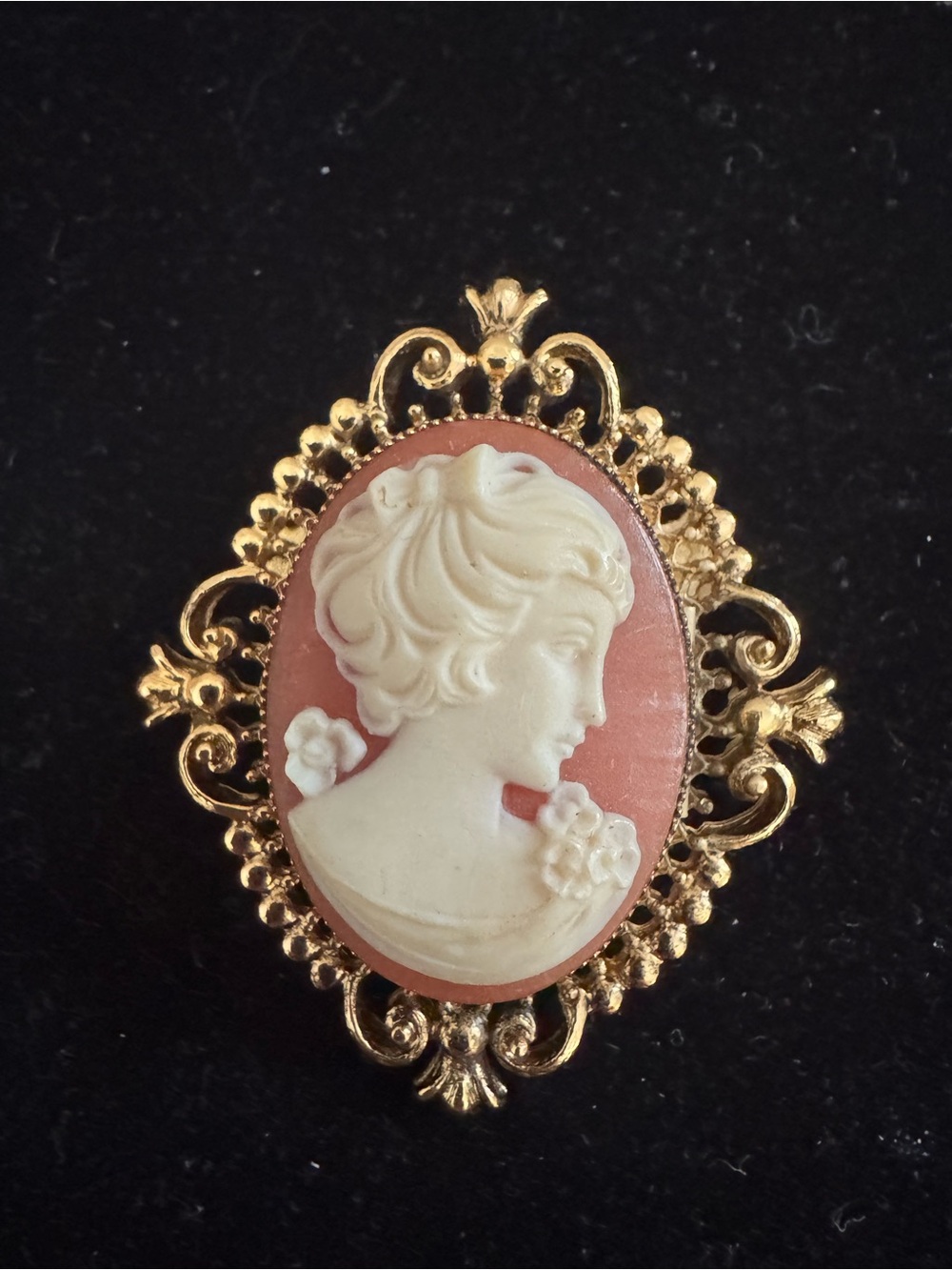 Avon Vintage  Pink Cameo Scent Locket Brooch with Gold Frame